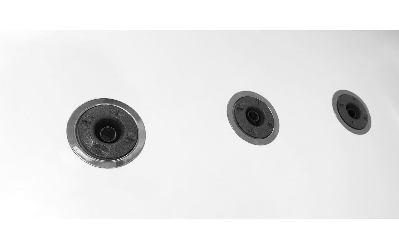 Aquatica Downtown Infinity Inground Spa - Image 10