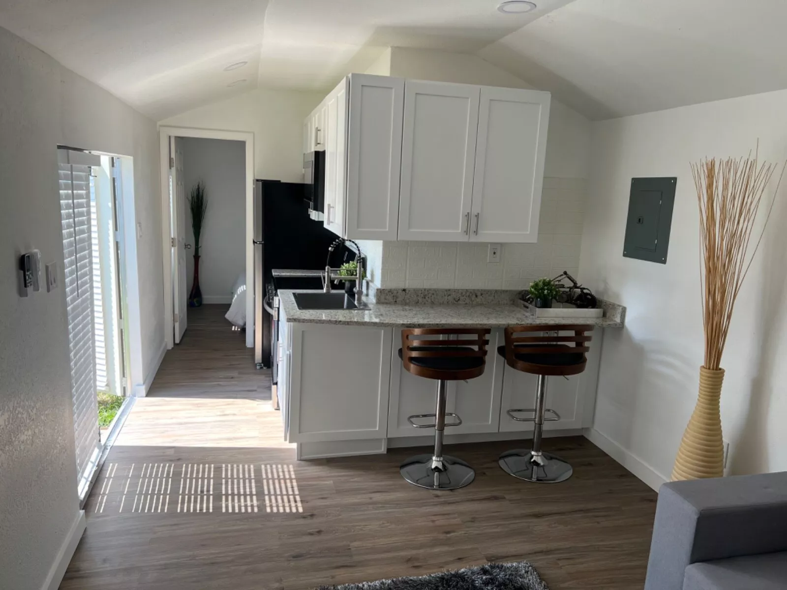 Stylish Metal Tiny House for Sale - 1 Bedroom, 1 Bathroom - Image 3