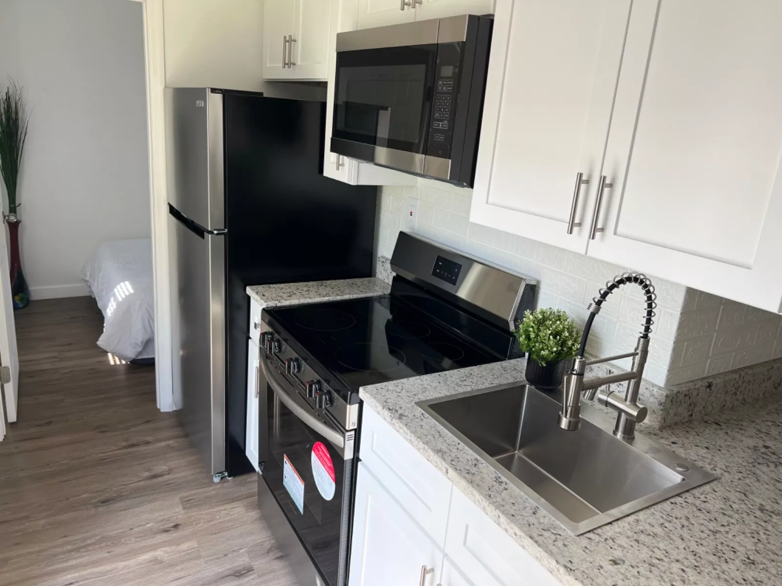 Stylish Metal Tiny House for Sale - 1 Bedroom, 1 Bathroom - Image 5